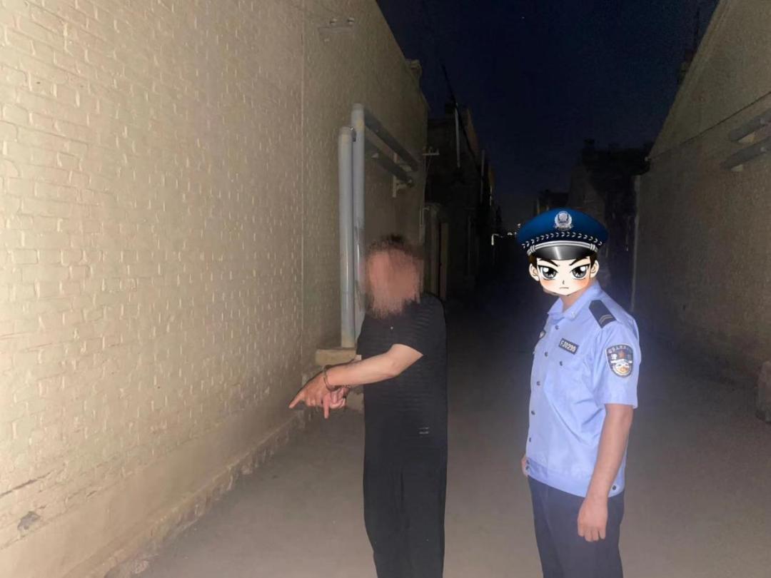 DƬ